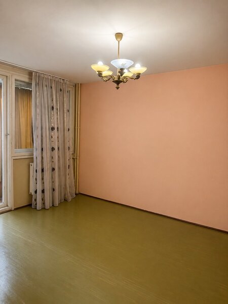 Metrou Romancerilor 2 minute, 2 camere.